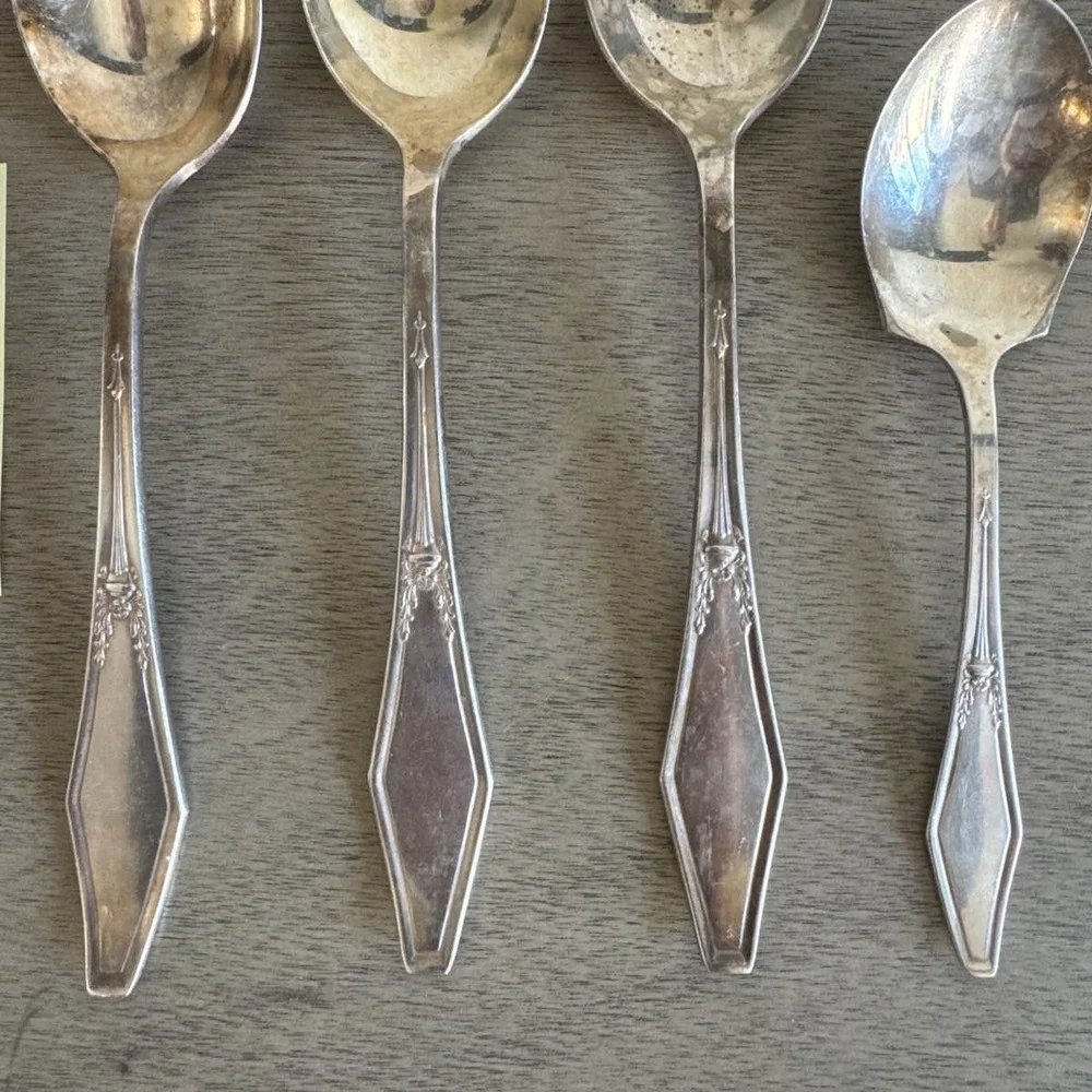Holmes‎ & Edwards LOVELY LADY 1937 Silverplate Teaspoon Spoon Flatware